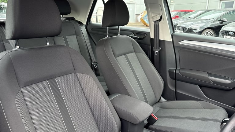 2022 Volkswagen T-Roc 1.0 TSI Life 5dr HATCHBACK PETROL Manual