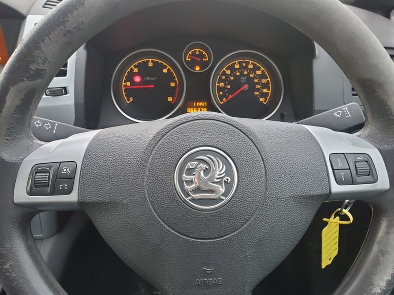 VAUXHALL ZAFIRA 1.9 CDTi Exclusiv 2010