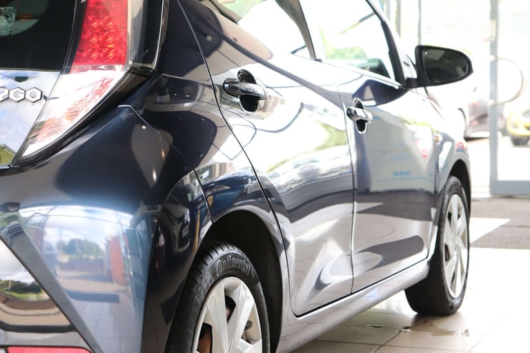 2016 Toyota AYGO 1.0 Aygo X-Play VVT-i CVT 5dr Hatchback Petrol Automatic