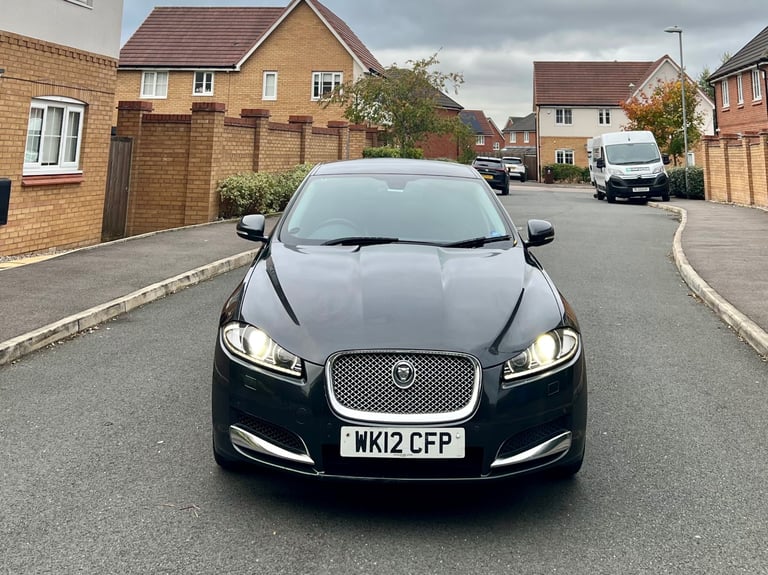 2013 JAGUAR XF PREMIUM 3.0D V6 AUTO 8ZF