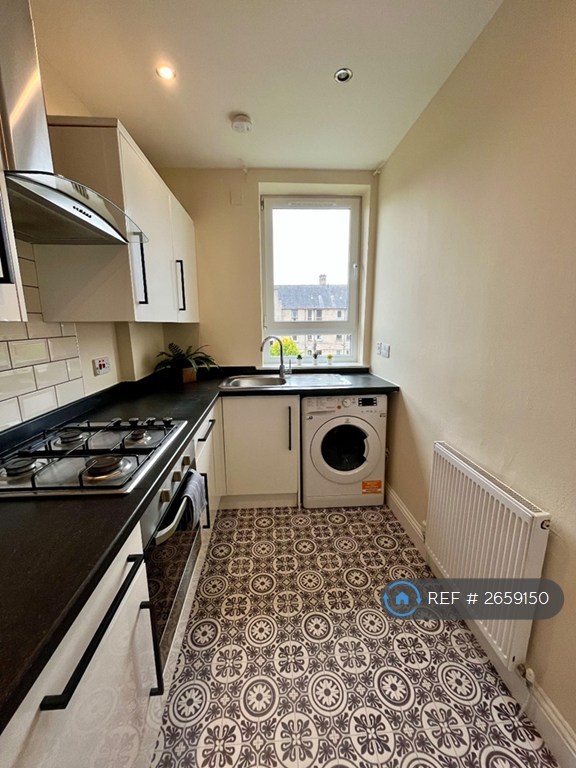 2 bedroom flat in Craigentinny Road, Edinburgh, EH7 (2 bed) (#2659150)