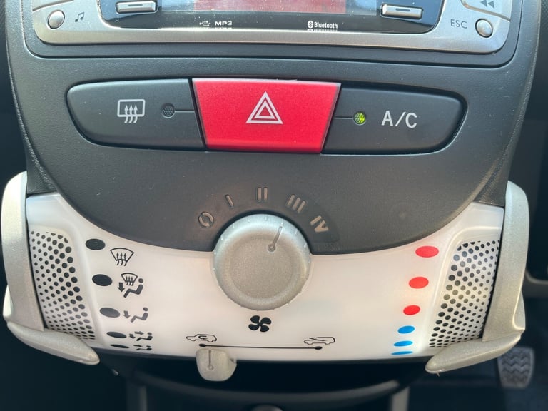 2014 Citroen C1 1.0 PLATINUM AUTOMATIC Hatchback Petrol Automatic