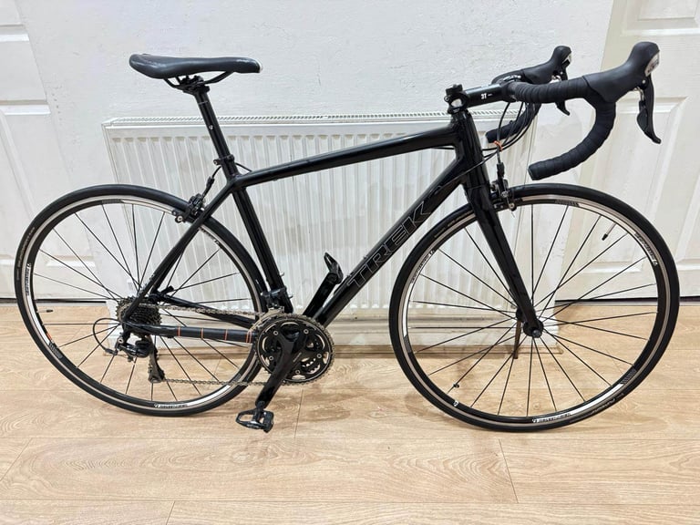 image for Trek madone 2.1 road bike in excellent condition all fully working 