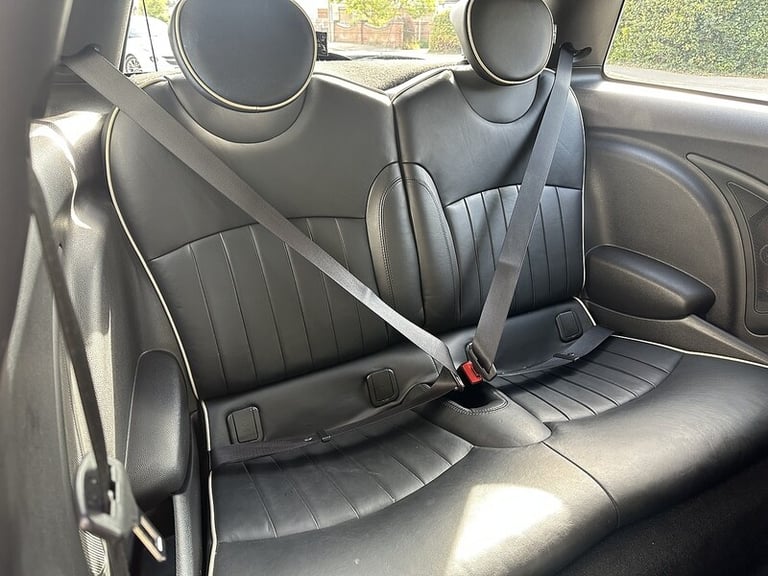 2011 MINI Hatch John Cooper Works Hatchback Petrol Manual