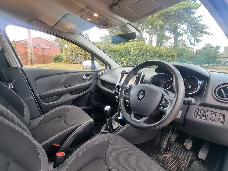 Renault, CLIO, Hatchback, 2017, Manual, 1149 (cc), 5 doors