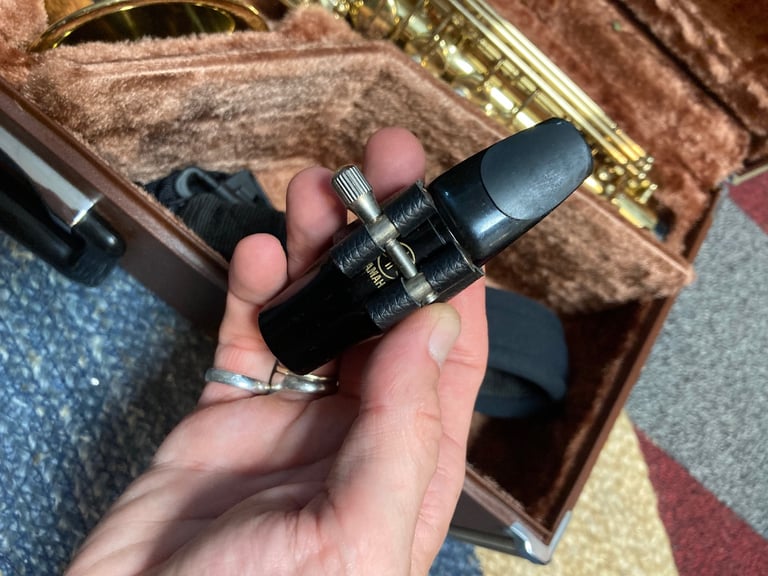 Yamaha YAS 32 purple logo, alto sax in excellent condition 