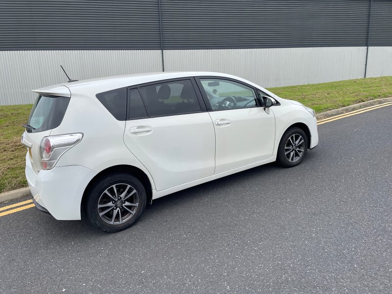Toyota, VERSO, MPV, FSH, 7 seater, 2013, Manual, 1998 (cc), 5 doors