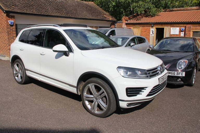 image for 2016 Volkswagen Touareg 3.0 TDI V6 BlueMotion Tech R-Line Plus SUV 5dr Diesel