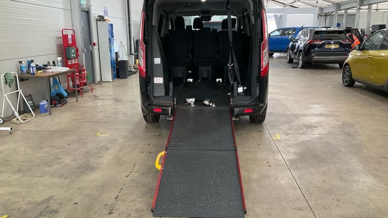 2019 Ford Tourneo Custom 2.0 TDCi EcoBlue 130ps L/R 9 Seater Titanium Auto MPV DIESEL Automatic
