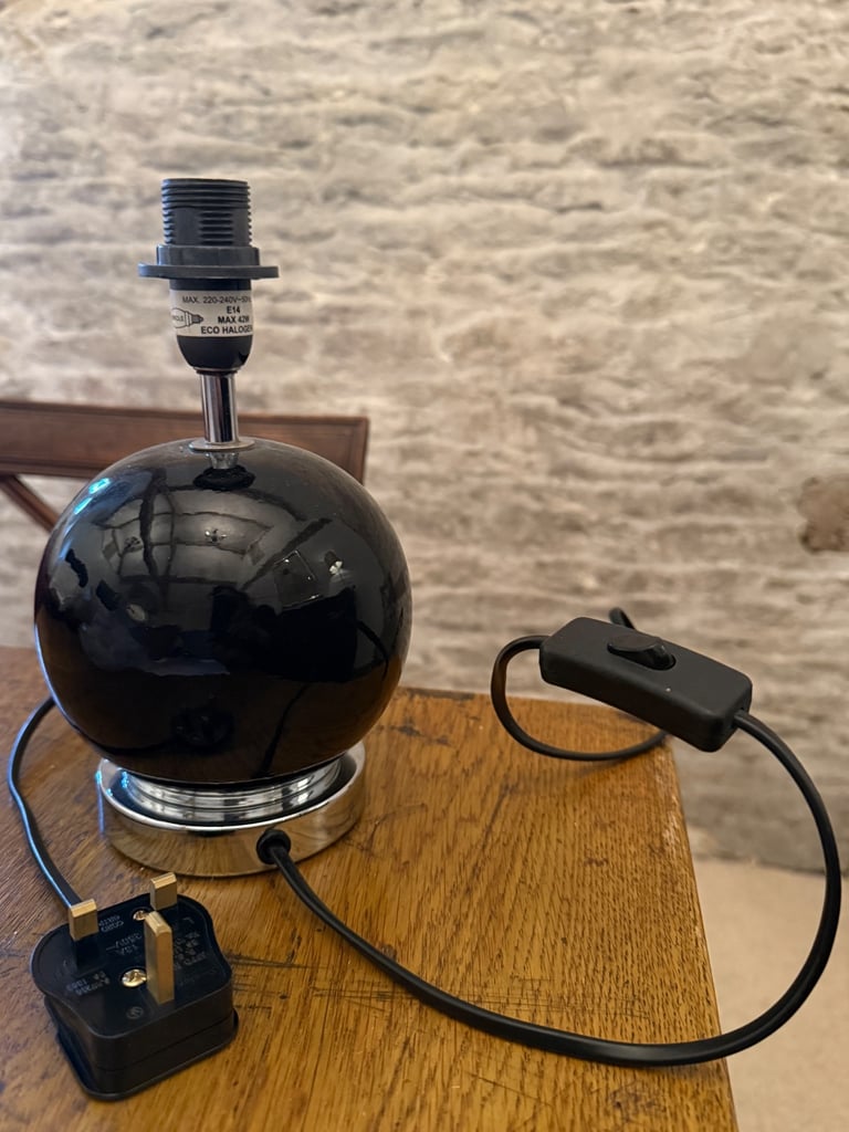 Small black ceramic spherical lamp E14 bulb