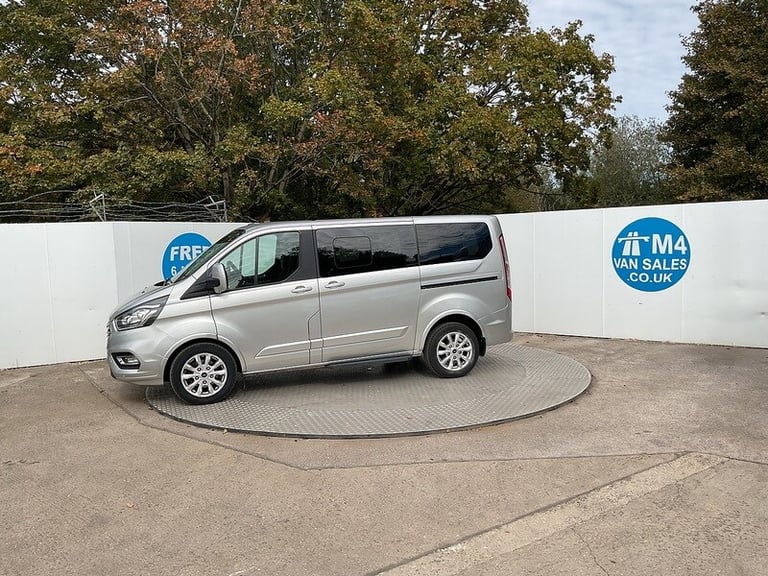 2021 Ford Tourneo Custom 320 EcoBlue Titanium 8 Seat Minibus Diesel Manual