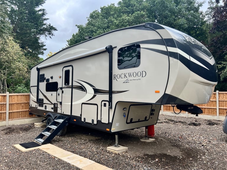 American 5th wheel 