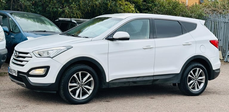 2016 Hyundai Santa Fe 2.2 CRDi SE 4WD Euro 5 5dr (5 seat) ESTATE Diesel Manual