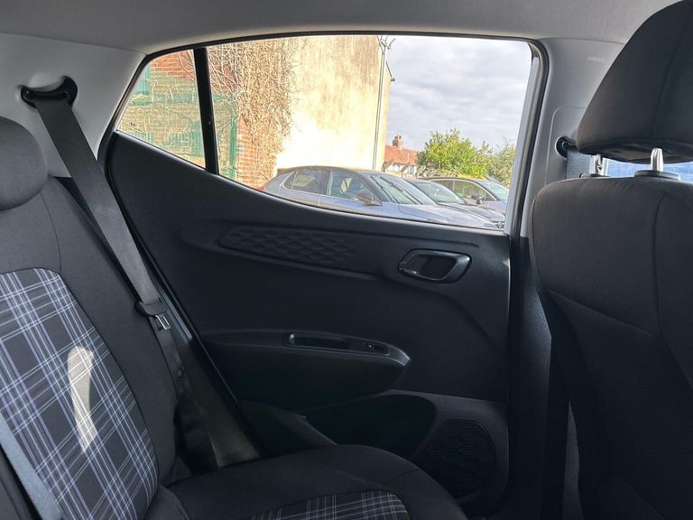 2024 Hyundai i10 1.0 Premium Hatchback 5dr Petrol Auto Euro 6 (s/s) (63 ps) Hatchback PETROL Auto...