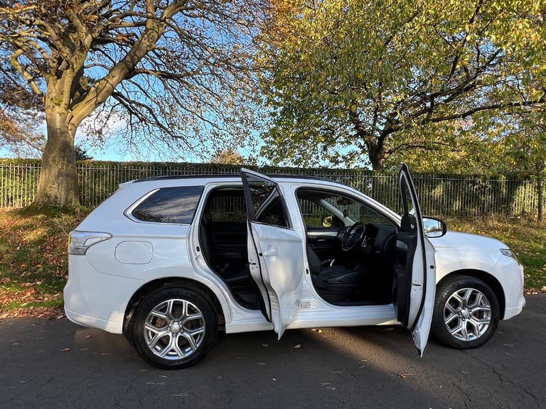2014 MITSUBISHI OUTLANDER PHEV, GX4H,AUTO, HYBRID, (1998 cc), SERVICE HISTORY,   