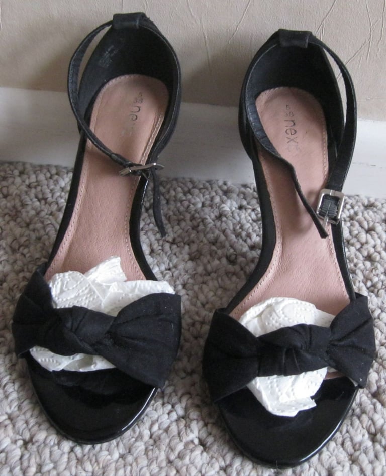 Ladies shoes and Trainers,  size 4.5 and 5, mostly NEW or hardly worn. £4 - £10 per pair.