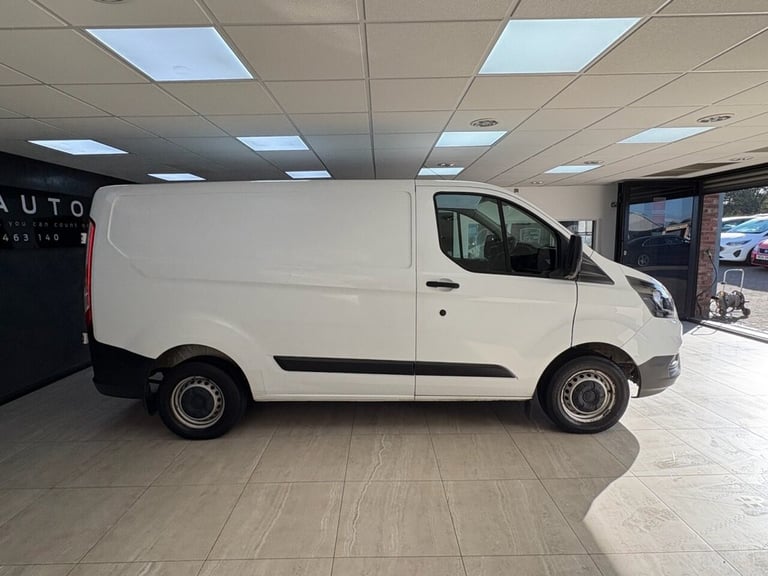 2018 Ford Transit Custom 2.0 TDCi 105ps Low Roof Van PANEL VAN DIESEL Manual