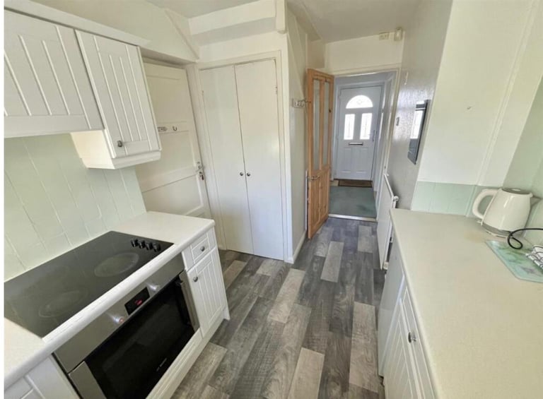 2 bedroom house for rent 