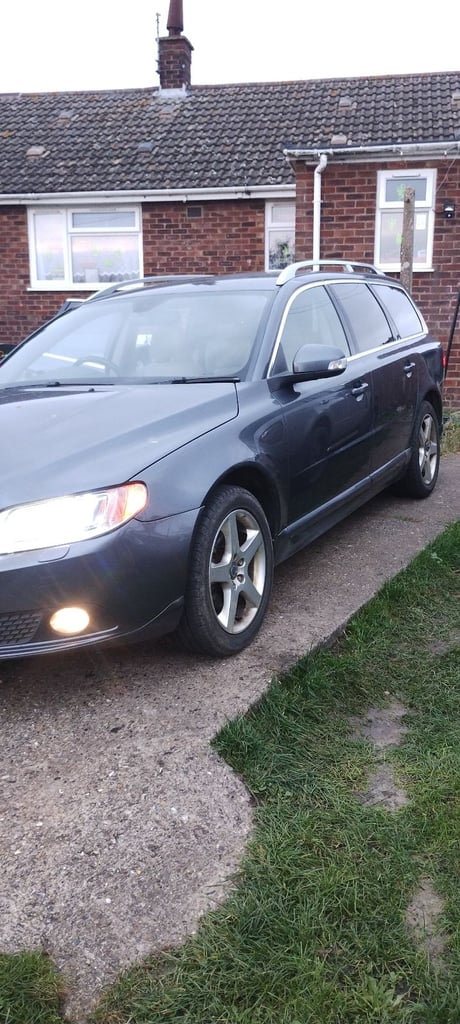 Volvo, V70 FULL MOT
