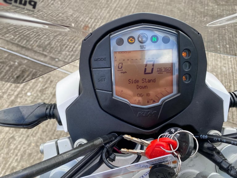 KTM 200 DUKE ABS, 2015, 6,760 MILES, LOVELY LIGHTWEIGHT MACHINE.