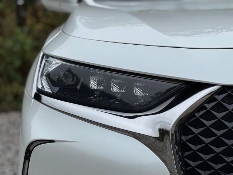2019 DS Automobiles DS 7 Crossback 1.6 PureTech GPF Prestige Crossback EAT8 Euro 6 (s/s) 5dr MPV ...