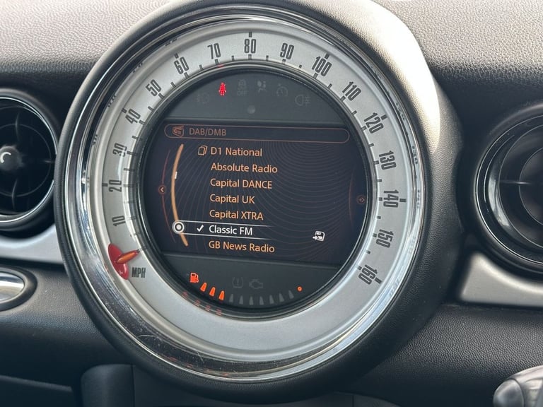 2012 MINI Clubman 1.6 Cooper 5dr ESTATE PETROL Manual