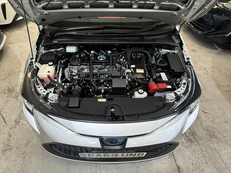 2020 Toyota Corolla 1 790 CC TOYOTA COROLLA TOURING Hybrid