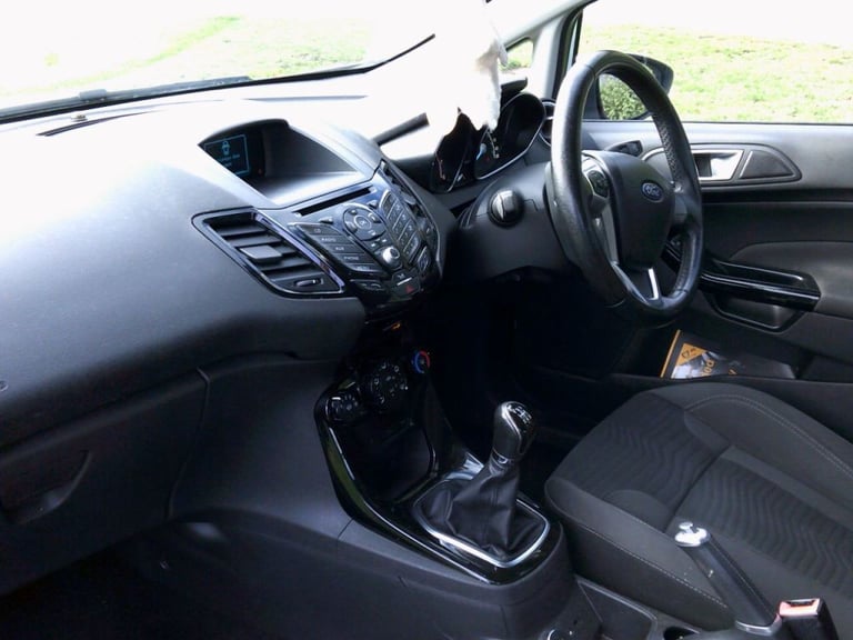 Ford Fiesta 1.25 82 Zetec 5dr Petrol