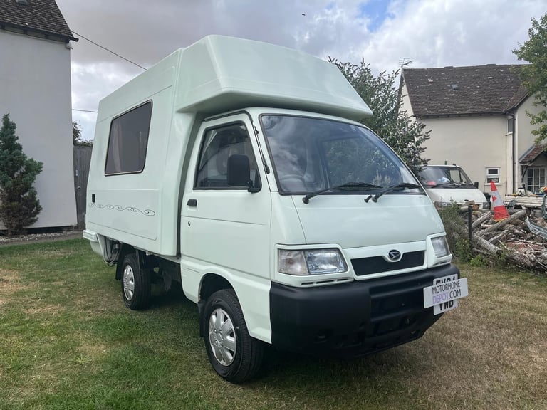 image for 2004 Daihatsu HiJet 1.3 5 Sp. Man Romahome 2 Berth Campervan
