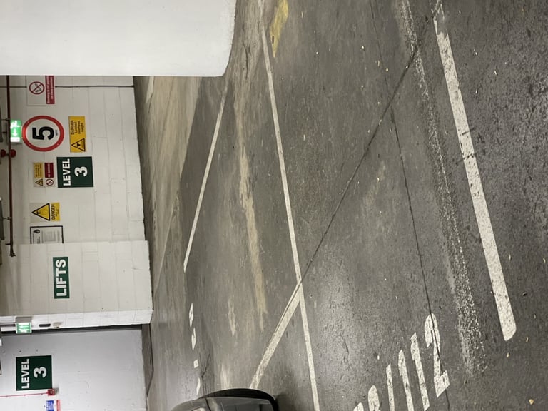 Secure covered ,CCTV Monitored Parking 2 Mins Walk To***GLOUCESTER RD TUBE***SW7 4XN (5949)