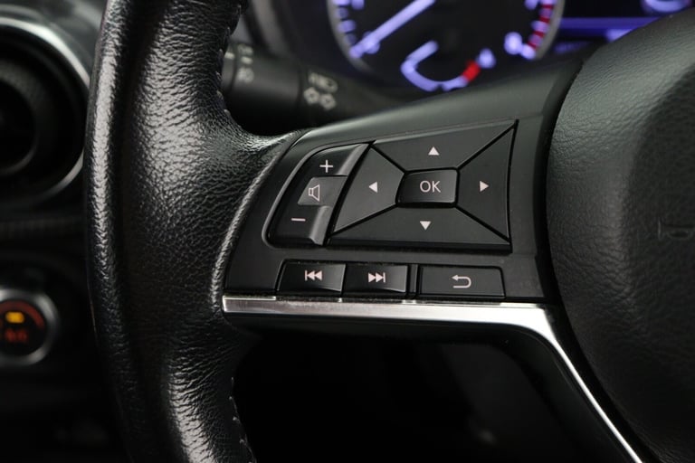 2020 Nissan Juke 1.0 DiG-T Tekna 5dr Hatchback Petrol Manual