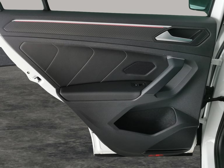 2023 Volkswagen Tiguan 1.4 TSI eHybrid R-Line 5dr DSG ESTATE PETROL/ELECTRIC Automatic