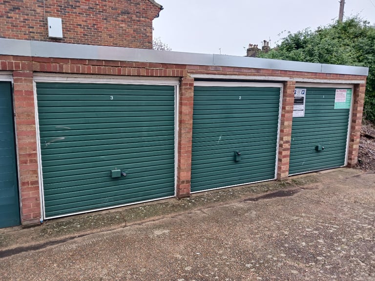 Parking & Garages to Rent in Rainham, Kent - Gumtree