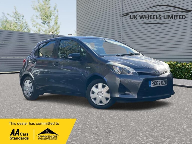 2013 Toyota Yaris 1.5 VVT-h T3 CVT Euro 5 5dr HATCHBACK Petrol/Electric Hybrid Automatic