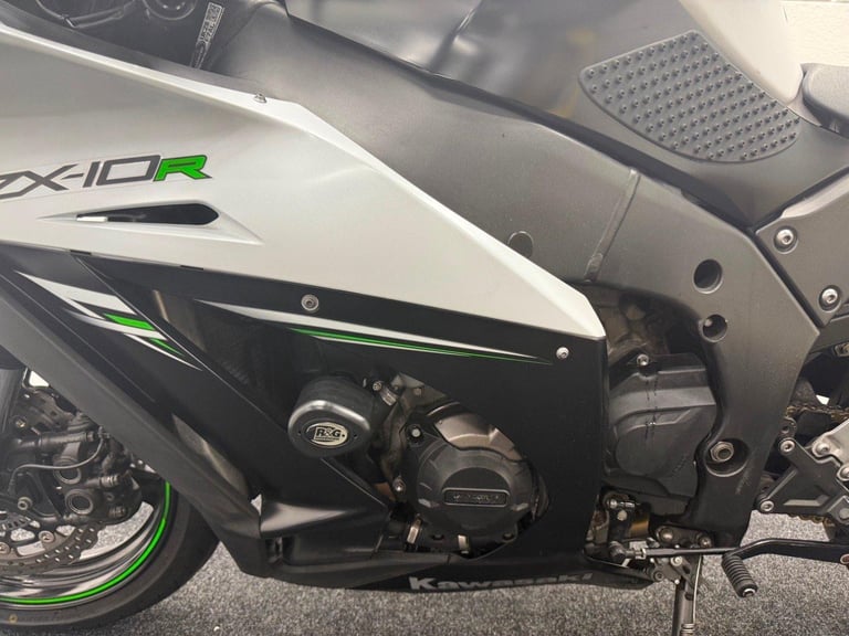 Kawasaki ZX10 R Ninja ** Lovely Condition - Service History - Warranty **