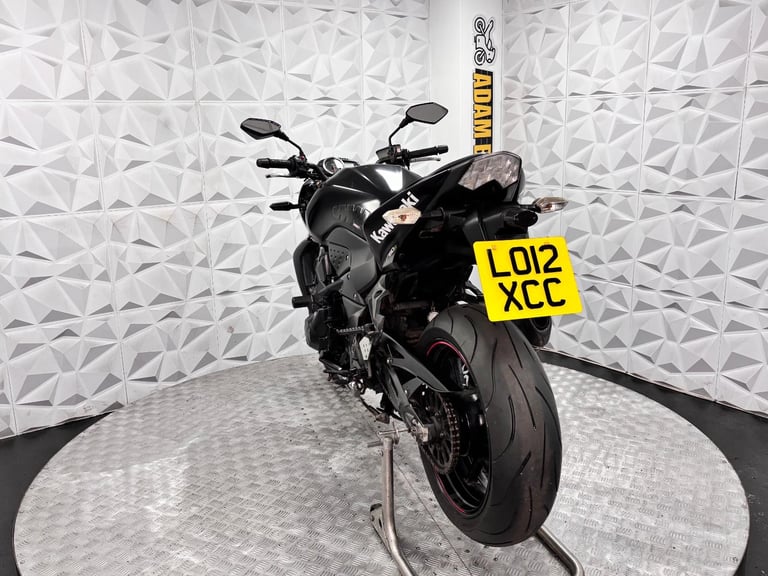 2012 Kawasaki ZR750 | *WARRENTY PROVIDED*