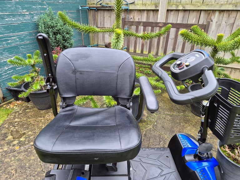 Mobility Scooter - VGC - Drive Style Plus - 4mph - Fits In Car Boot - Disability electric wheelchair