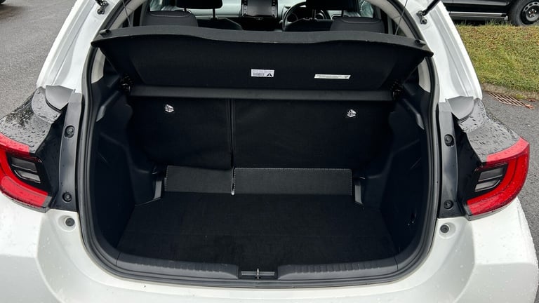 2022 Toyota Yaris 1.5 Hybrid Design 5dr CVT Hybrid Hatchback Hatchback Hybrid Automatic