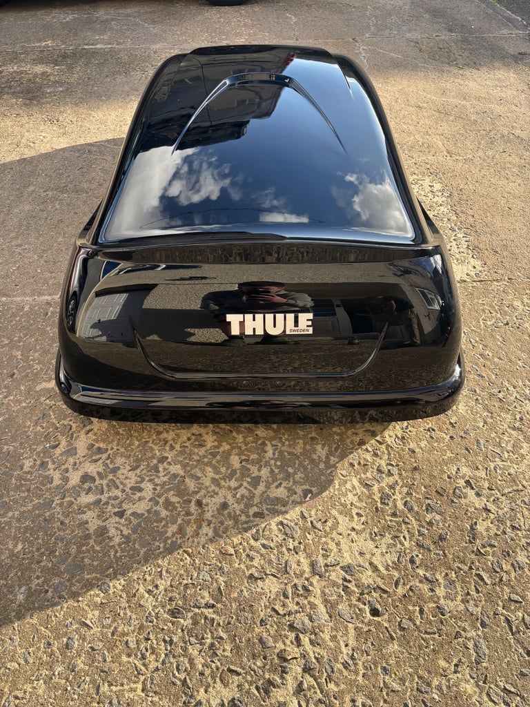 Thule Ocean 200 Roofbox
