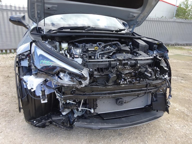 2024 74 REG LEXUS LBX TAKUMI HYBRID AUTO DAMAGED REPAIRABLE SALVAGE