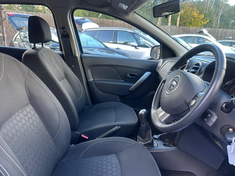 2013 Dacia Sandero 0.9 TCe Laureate Euro 5 5dr HATCHBACK Petrol Manual
