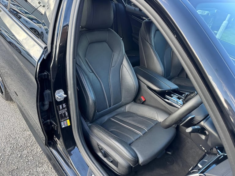 2018 BMW 5 Series 2.0 530e 9.2kWh M Sport Auto Euro 6 (s/s) 4dr SALOON Petrol/Electric Hybrid Aut...