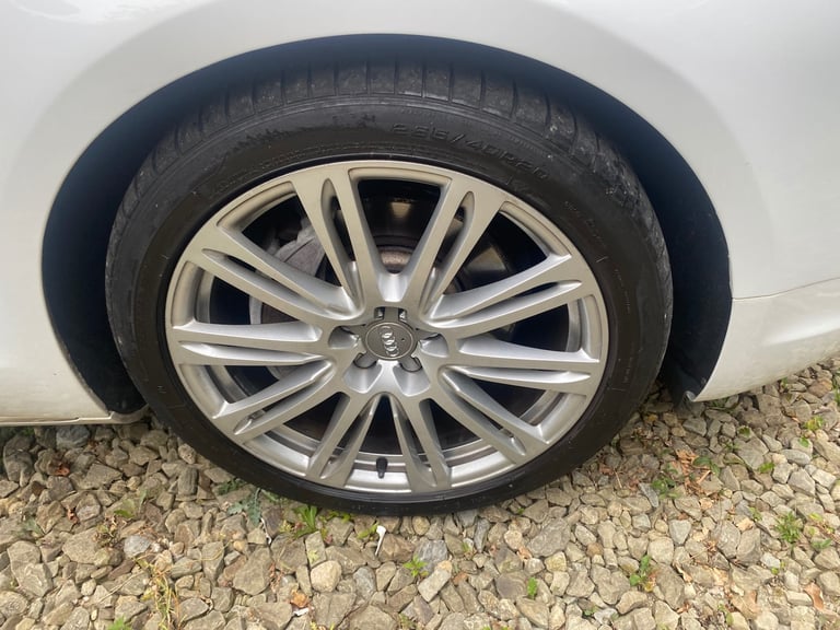2011 Audi A8 3.0 TDI Quattro SE TIP Auto - 20'' ALLOY WHEELS - FULLY LOADED - 6 STAMPS SALOON Die...