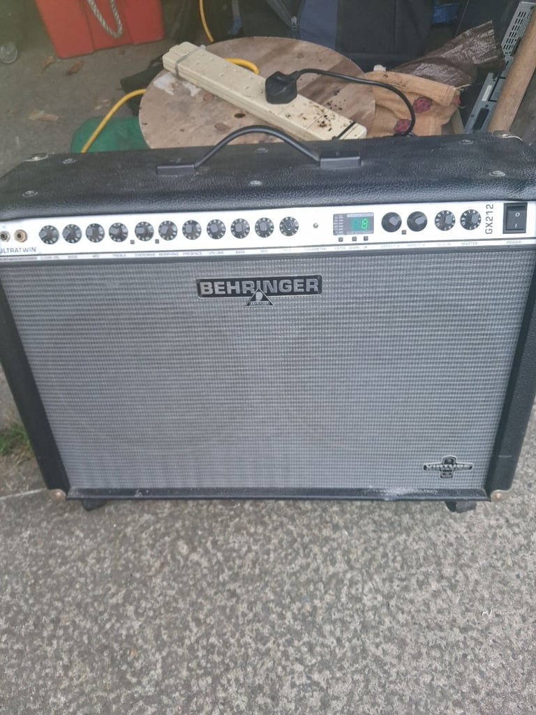 Berhinger Guitar Combo