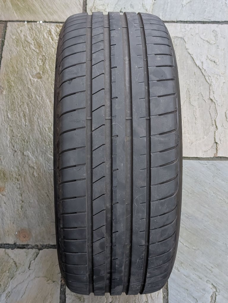 Genuine BMW 18 inch Alloy Wheels G30 G31