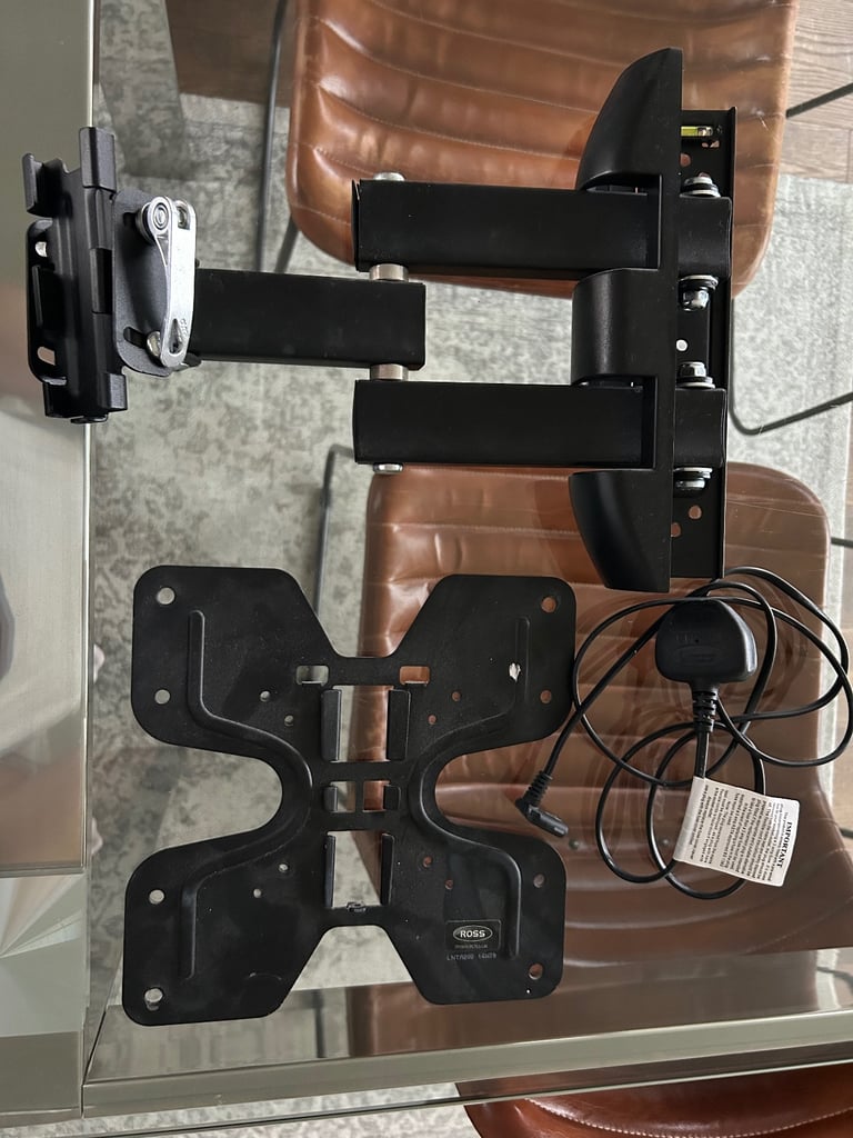 image for Full motion Tv bracket + tv cable