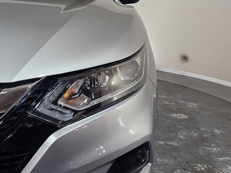 2018 Nissan Qashqai 1.2 DIG-T Acenta XTRON Euro 6 (s/s) 5dr HATCHBACK Petrol Automatic