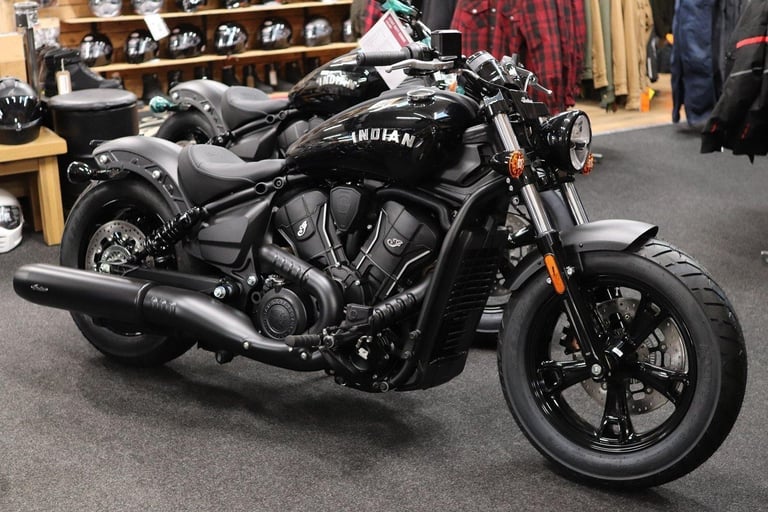 **NEW AND IN STOCK** 2025 INDIAN SCOUT SIXTY 60 BOBBER - £750 OFF RRP!