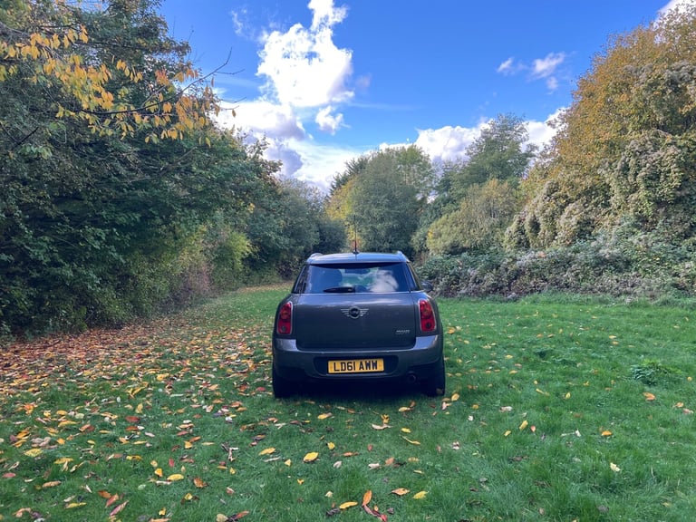 2011 MINI Countryman 1.6 Cooper 5dr Auto HATCHBACK Petrol Automatic