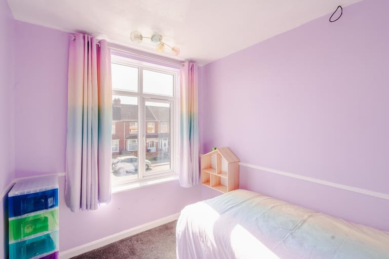 2 double room and single room for rent